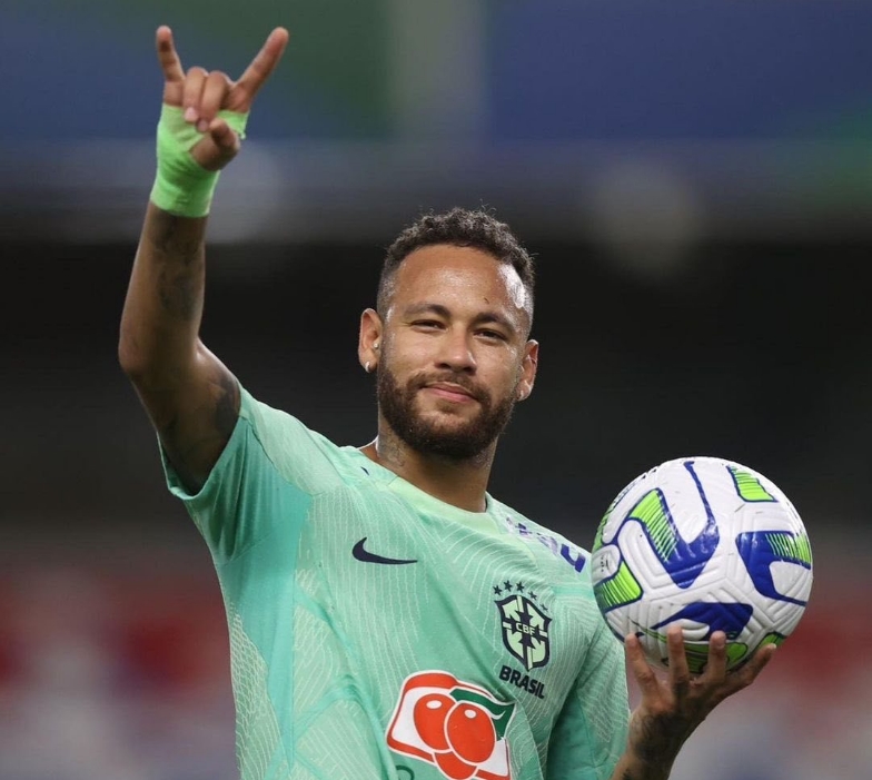 内马尔意外战胜C9,领先优势明显引爆全场!(王嘉尔Stay) 内马尔意外战胜C9,领先优势明显引爆全场!(王嘉尔Stay)